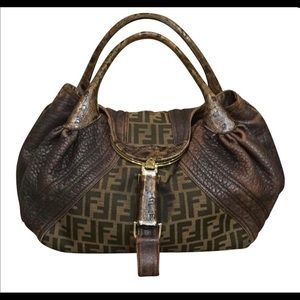 AUTH LARGE FENDI SPY BAG - ONE AWESOME FIND